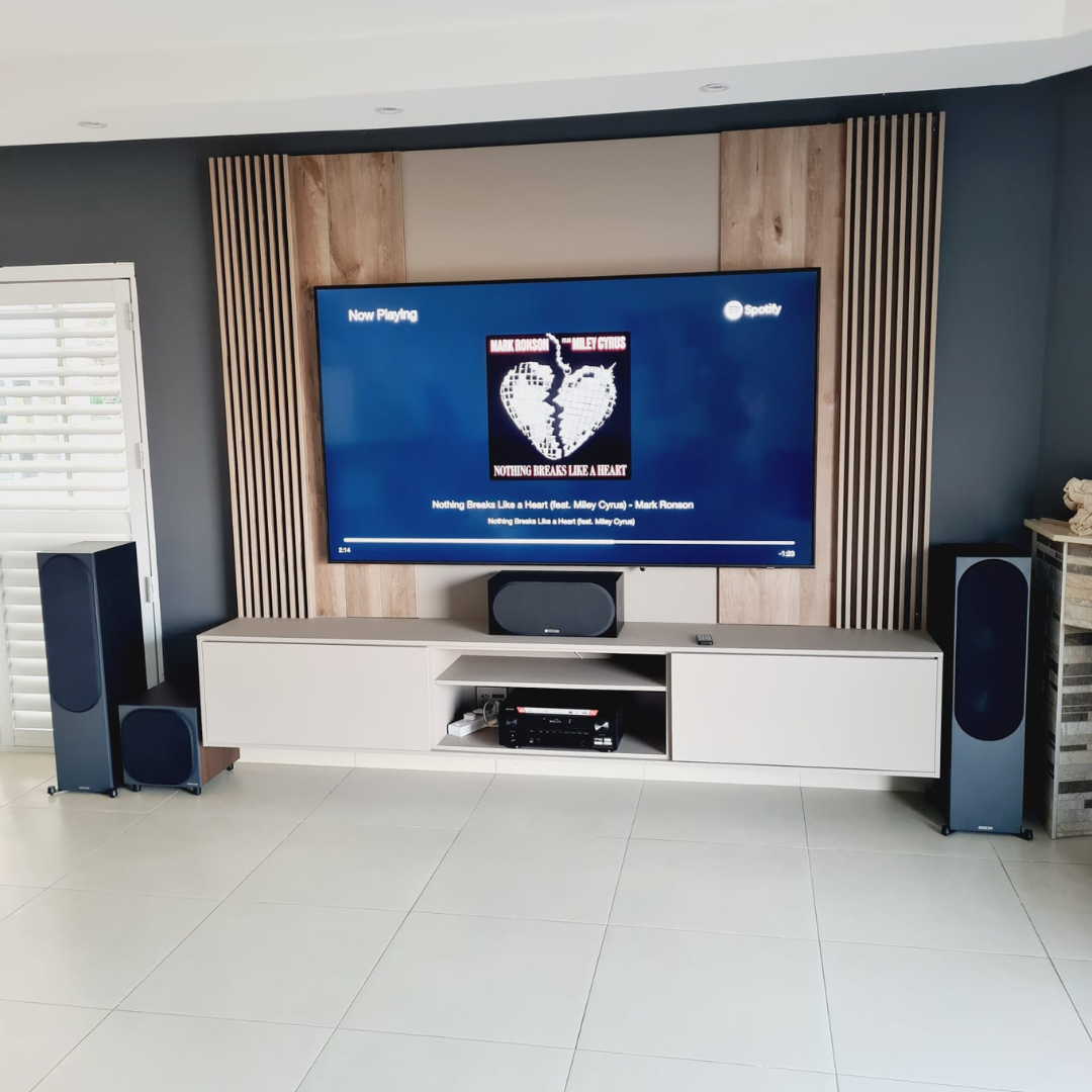 Home theater system set ashburton